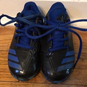 Adidas little kid baseball cleats size 10